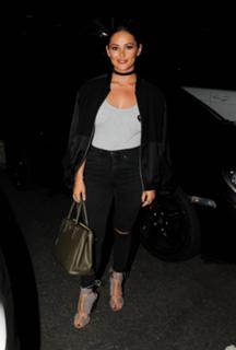 Courtney Green feet photo thumbnail
