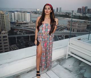 Courtney Green feet photo thumbnail