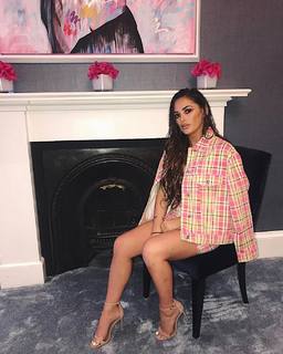 Courtney Green feet photo thumbnail