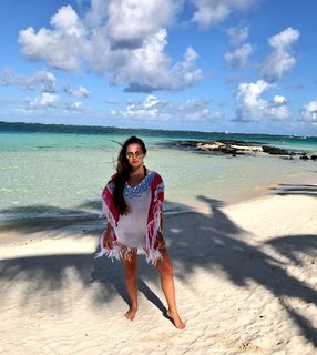 Courtney Green feet photo thumbnail