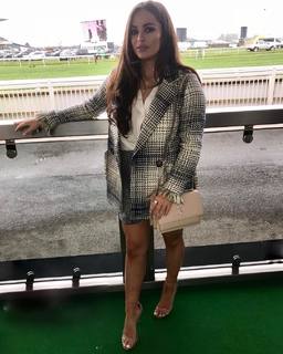 Courtney Green feet photo thumbnail