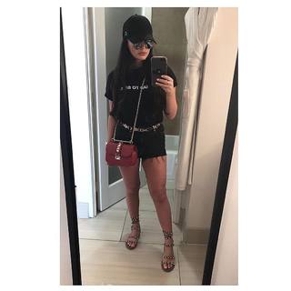Courtney Green feet photo thumbnail