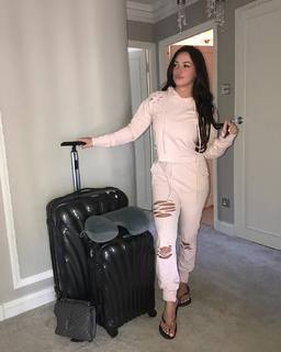 Courtney Green feet photo thumbnail