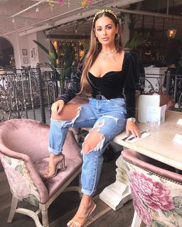 Courtney Green feet photo thumbnail