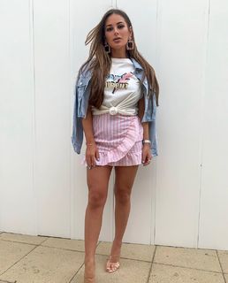 Courtney Green feet photo thumbnail