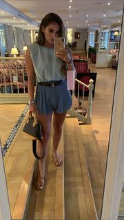 Courtney Green feet photo thumbnail