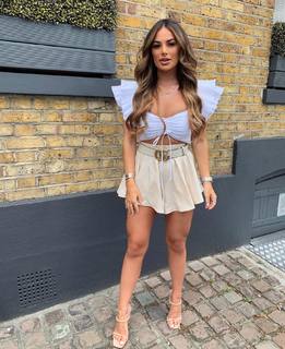 Courtney Green feet photo thumbnail
