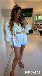 Courtney Green feet photo thumbnail