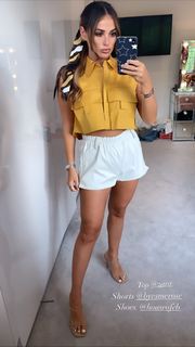 Courtney Green feet photo thumbnail