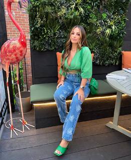 Courtney Green feet photo thumbnail