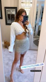 Courtney Green feet photo thumbnail