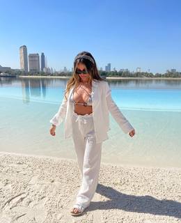 Courtney Green feet photo thumbnail