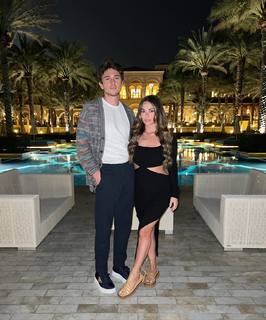 Courtney Green feet photo thumbnail