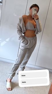 Courtney Green feet photo thumbnail