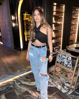Courtney Green feet photo thumbnail