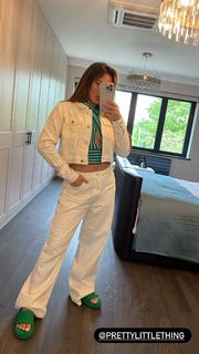 Courtney Green feet photo thumbnail