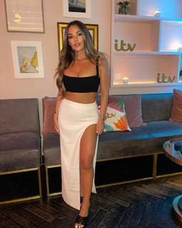 Courtney Green feet photo thumbnail