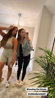 Courtney Green feet photo thumbnail