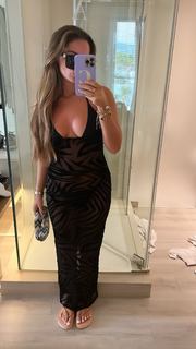 Courtney Green feet photo thumbnail