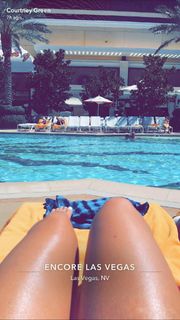 Courtney Green feet photo thumbnail