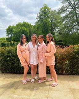 Courtney Green feet photo thumbnail