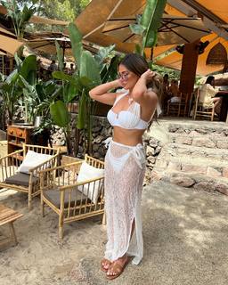 Courtney Green feet photo thumbnail