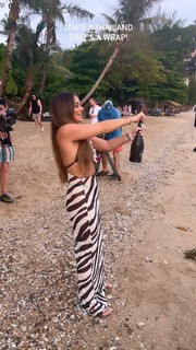 Courtney Green feet photo thumbnail