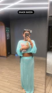 Courtney Green feet photo thumbnail