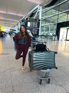 Courtney Green feet photo thumbnail