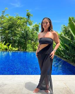 Courtney Green feet photo thumbnail