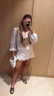 Courtney Green feet photo thumbnail