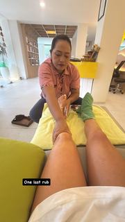 Courtney Green feet photo thumbnail