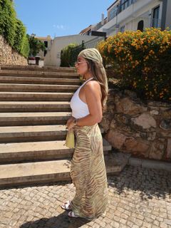 Courtney Green feet photo thumbnail