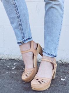 Courtney Halverson feet photo 1