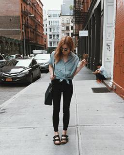 Courtney Halverson feet photo 15