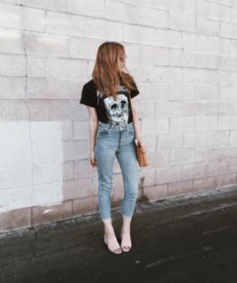 Courtney Halverson feet photo 13