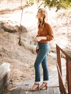 Courtney Halverson feet photo 8