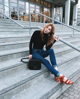 Courtney Halverson feet photo 2