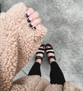Courtney Halverson feet photo 14