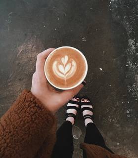 Courtney Halverson feet photo 11