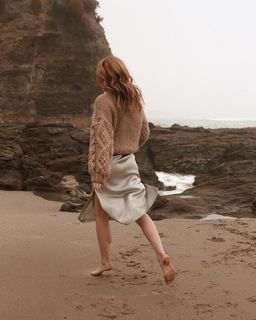 Courtney Halverson feet photo 3