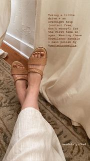 Courtney Halverson feet photo 10