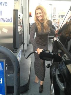 Courtney Hansen feet photo 9