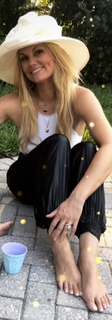 Courtney Hansen feet photo 5