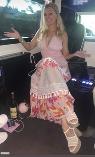 Courtney Hansen feet photo 4