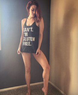 Courtney Hope feet photo thumbnail