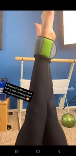 Courtney Hope feet photo thumbnail