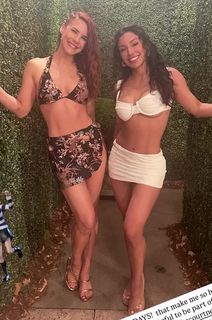 Courtney Hope feet photo thumbnail