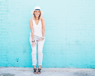 Courtney Kerr feet photo 2