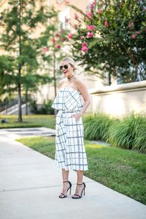 Courtney Kerr feet photo 7